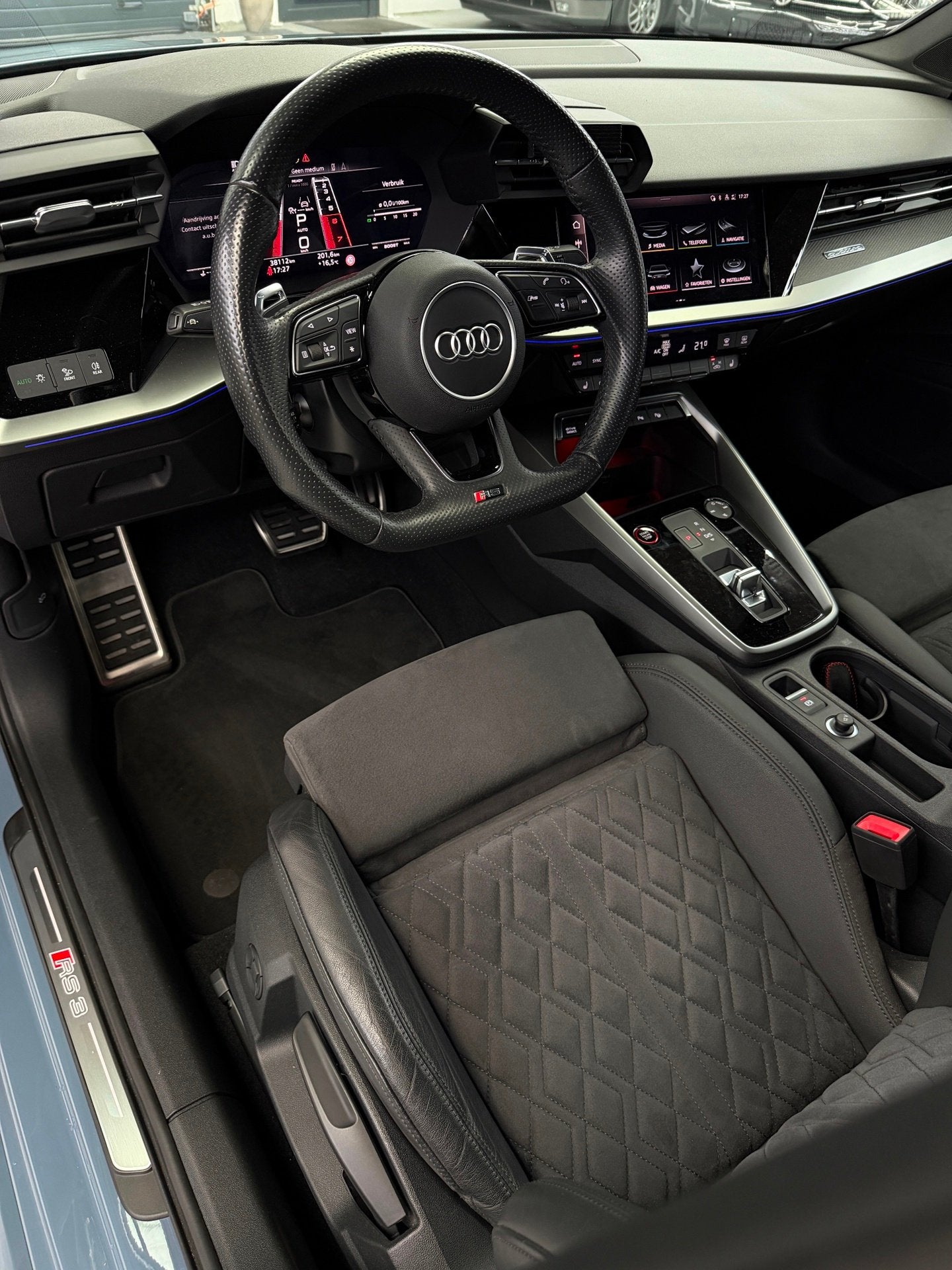 Audi RS3 Limousine 2.5 TFSI Quattro Maxton Panorama, Automaat, Dealer onderhouden, Gebruikt, Zwart