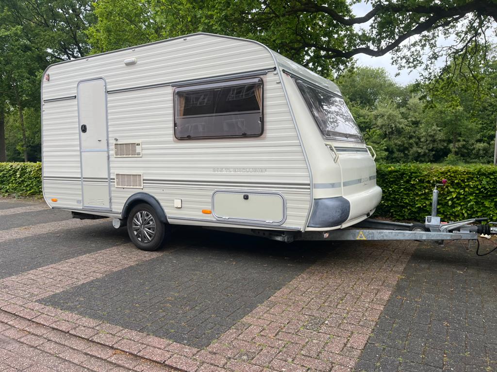 Avento Premier 395 TL (1997) - Compleet en in topstaat, Caravans en Kamperen, Schokbreker, Omvormbare zithoek, Avento, Treinzit