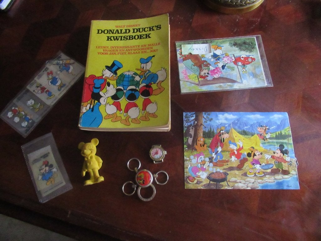 Diversen Donald Duck Attributen, Verzamelen, Disney, Ophalen of Verzenden, Overige figuren, Gebruikt, Overige typen