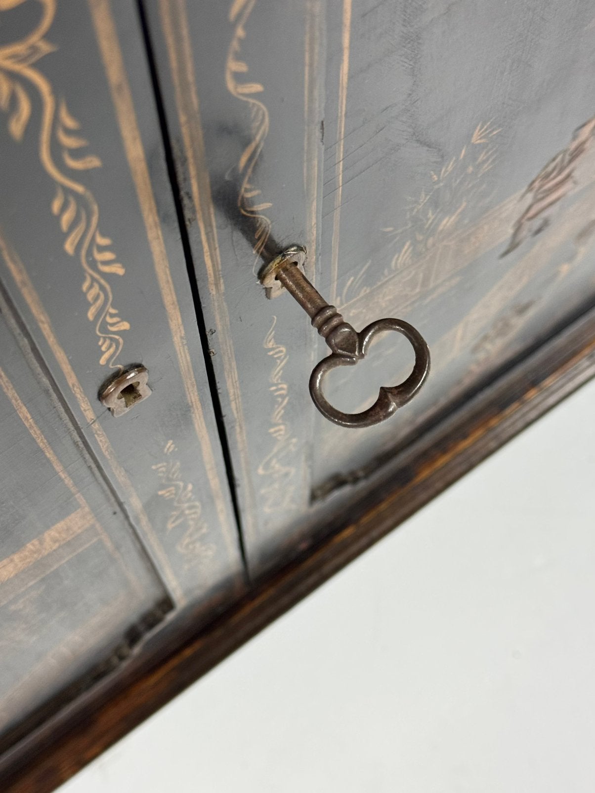 Chinoiserie lakkastje 20e eeuw engels, Ophalen, Gebruikt, 50 tot 100 cm, Minder dan 100 cm