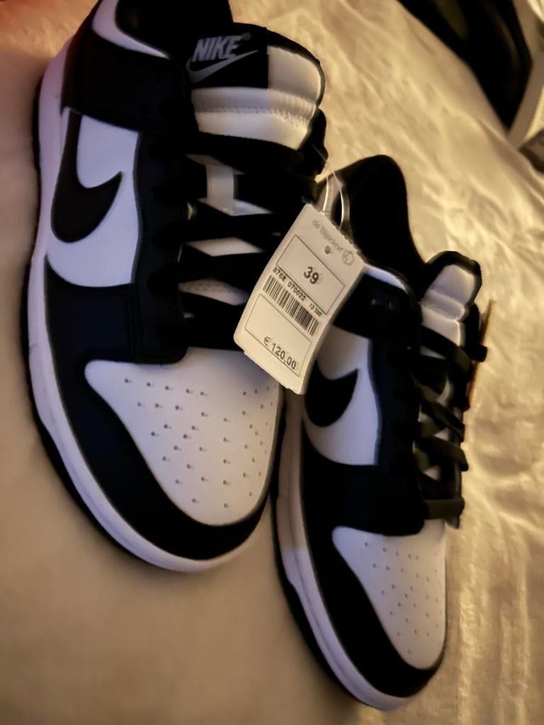 NIKE PANDA DUNK LOW, Kleding | Dames, Schoenen, Zwart, Nieuw, Ophalen of Verzenden, Sneakers of Gympen