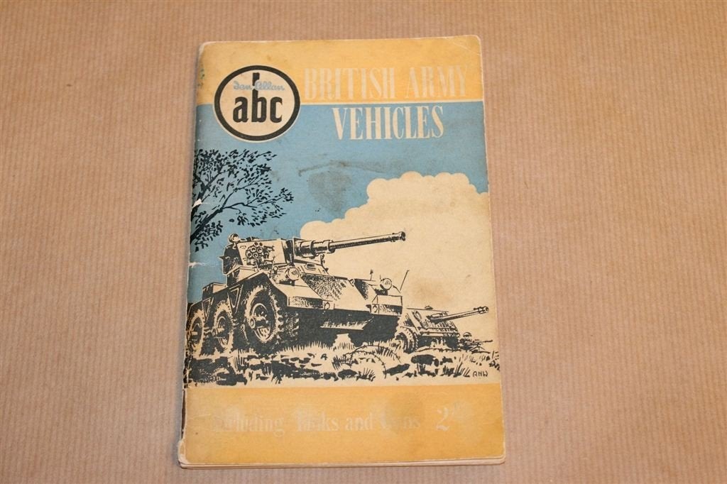 Britse Legervoertuigen —Tanks & Kanonnen Vintage Boekje 1955, Ophalen of Verzenden, Tweede Wereldoorlog, Gelezen, Overige onderwerpen