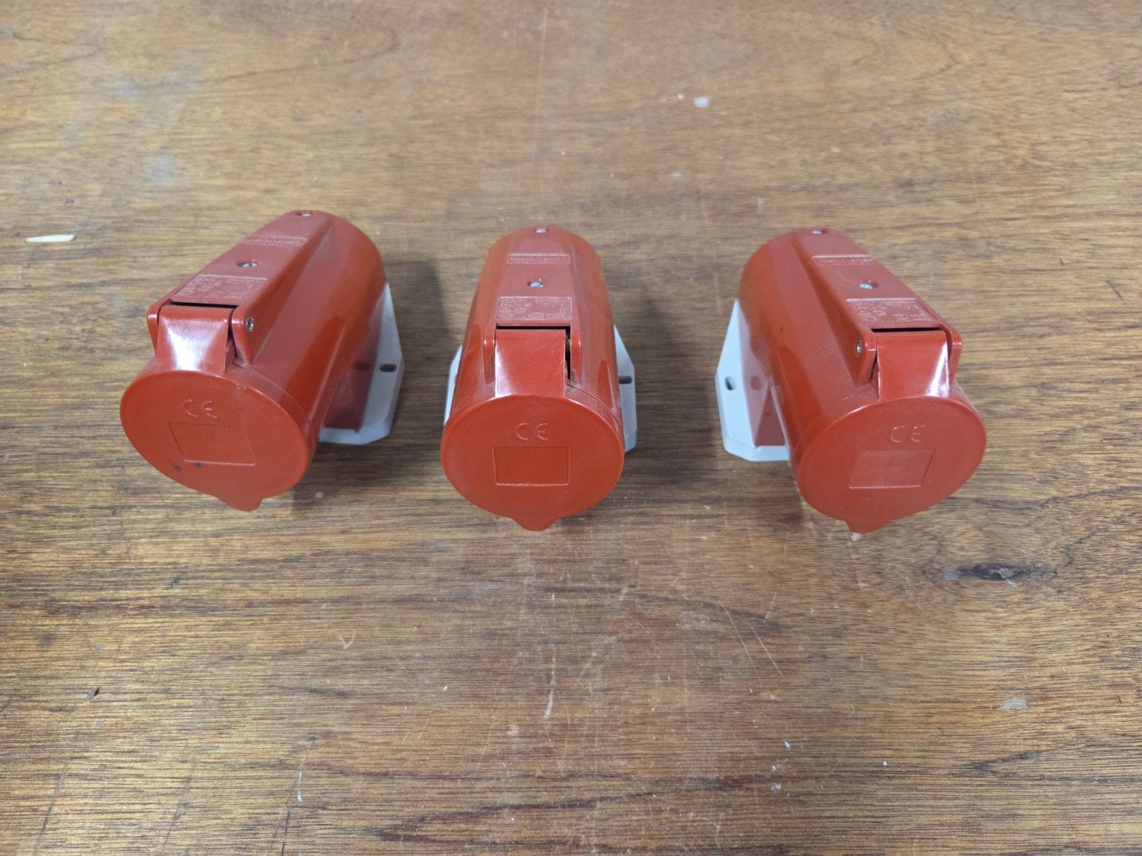 3x Mennekes stopcontact 32A, Ophalen of Verzenden, Nieuw, Stopcontact
