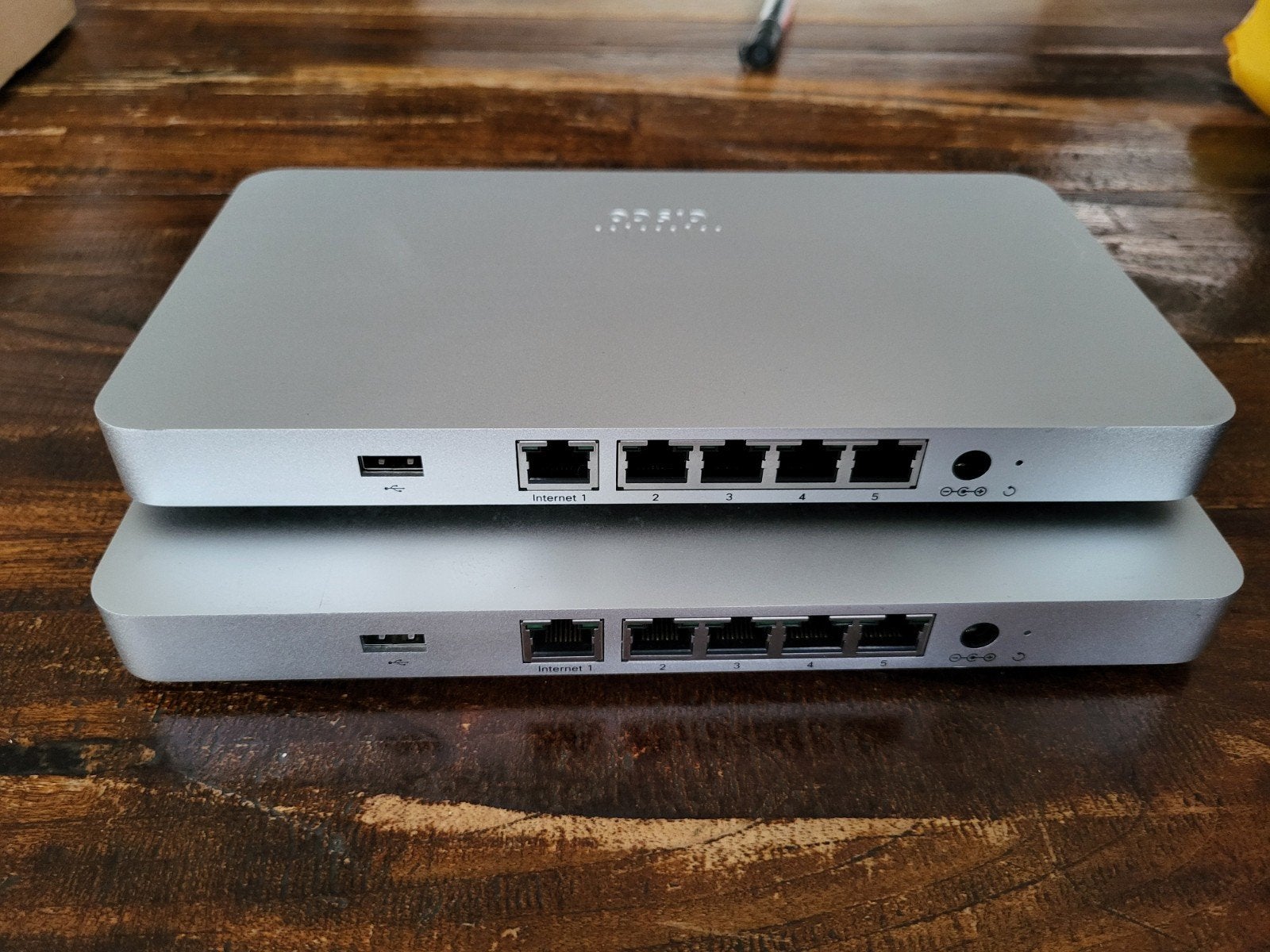 2x Cisco Meraki MX67 Firewall Router - Per stuk, Computers en Software, Ophalen of Verzenden, Gebruikt, Router, Cisco Meraki