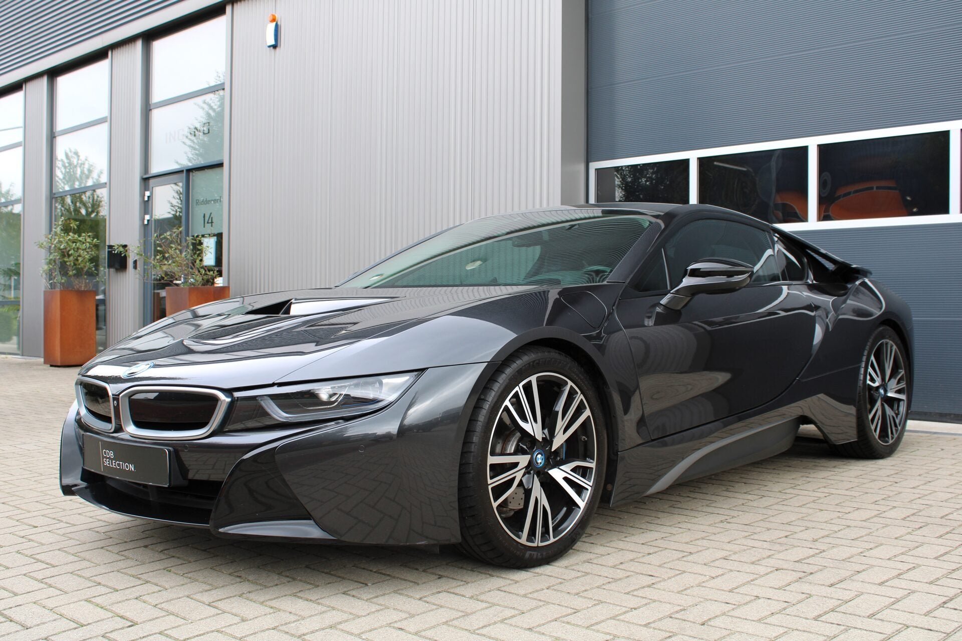 BMW i8 1.5 Harman Kardon | Apple Carplay | Head-up | BMW Ser, Auto's, Automaat, Gebruikt, 48 km/l, 4 stoelen