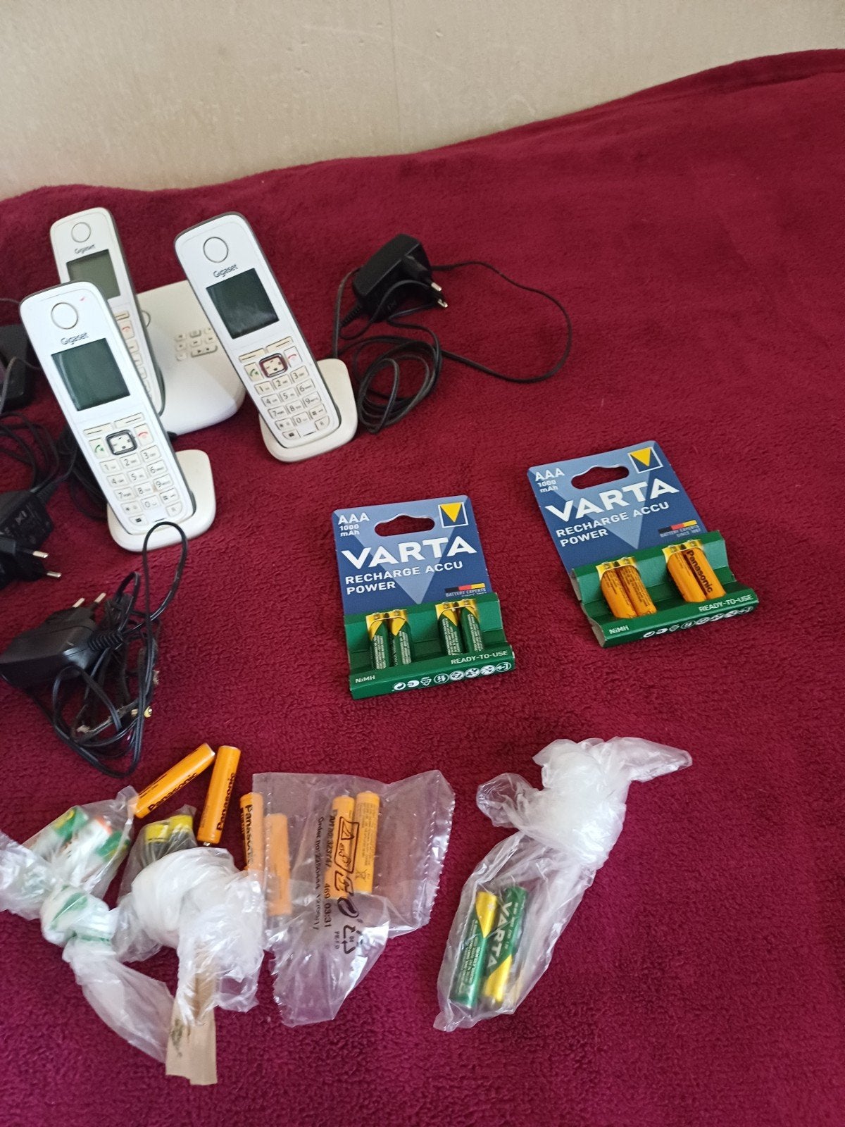 Partij draadloze telefoons (Panasonic, Gigaset) met accessoi, Ophalen, Gebruikt, 4 handsets of meer