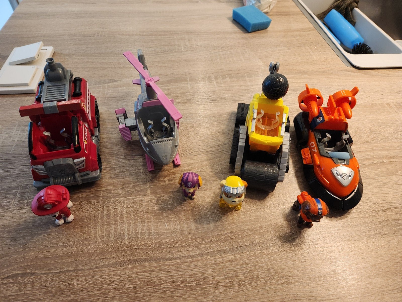 Paw Patrol Voertuigen met Actiefiguren - Gebruikt, Kinderen en Baby's, Speelgoed | Speelgoedvoertuigen, Ophalen, Gebruikt