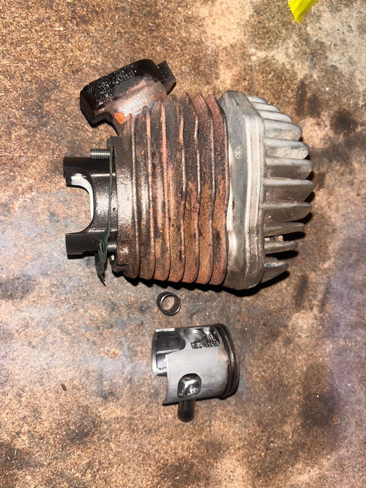 Malossi 70cc peugeot verticaal, Ophalen of Verzenden, Zo goed als nieuw, Cilinder