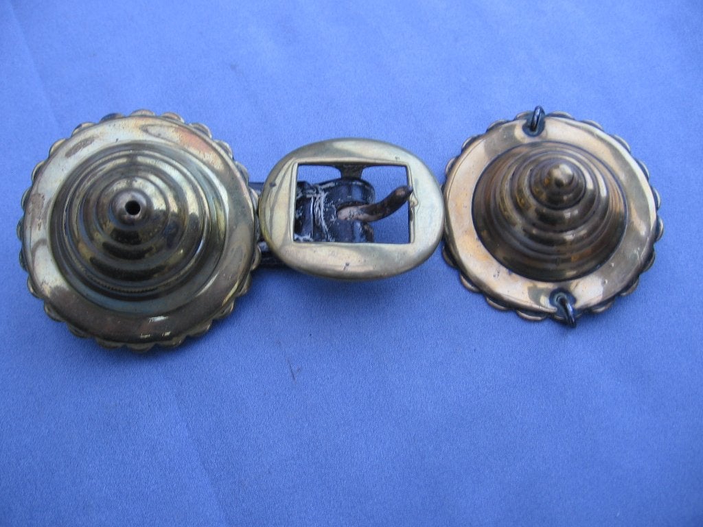 Brons paarden beslag met leertje - 19e , 20 eeuw, Antiek en Kunst, Antiek | Koper en Brons, Ophalen of Verzenden, Brons