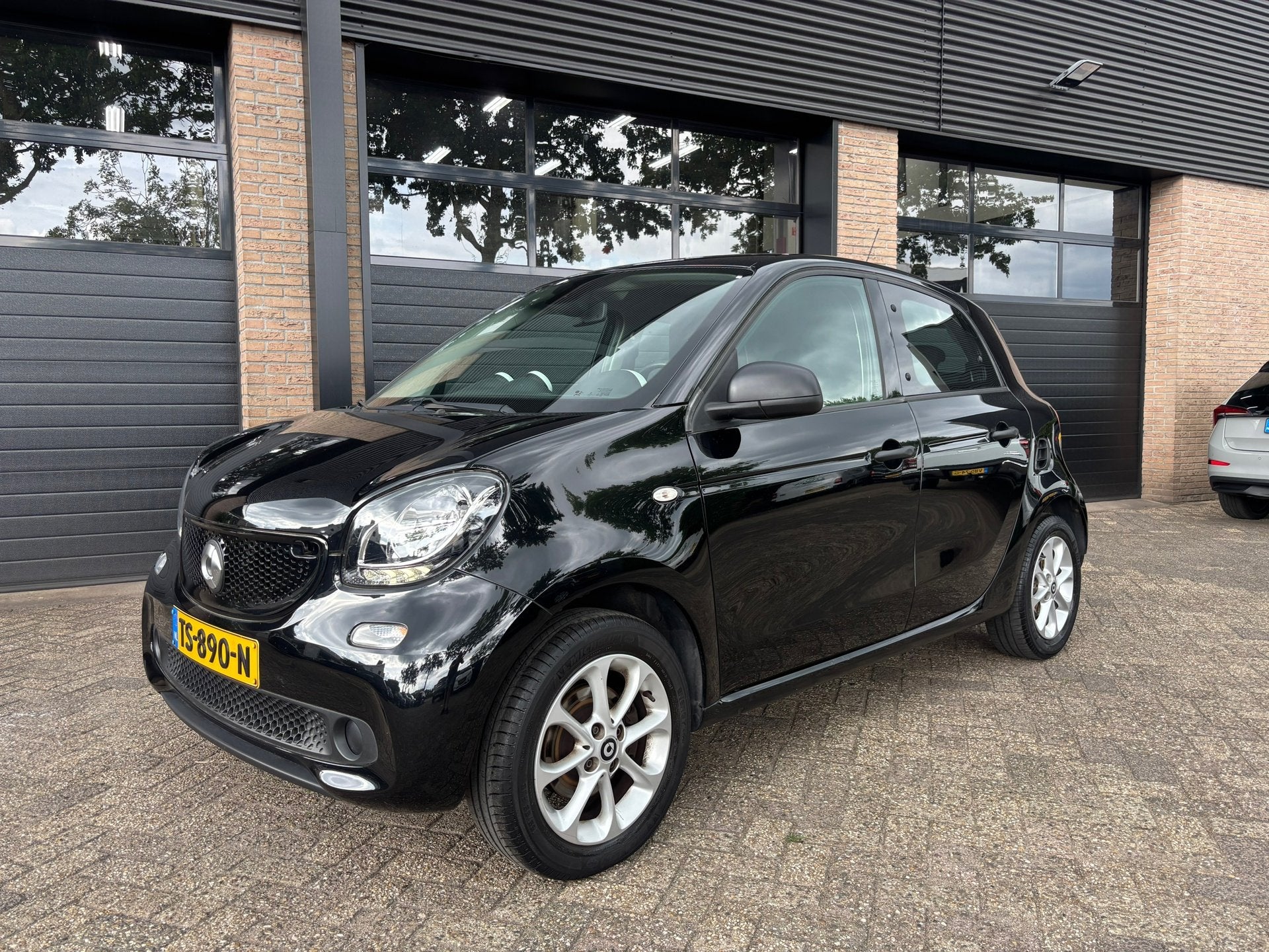 Smart Forfour 1.0 Business Solution, Gebruikt, 4 stoelen, Zwart, Origineel Nederlands