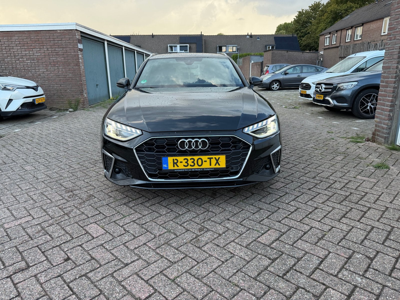 Audi A4 35 Tfsi 150pk Mhev S Tronic 2022 Zwart, Zwart, 4 cilinders, 1984 cc, Zwart