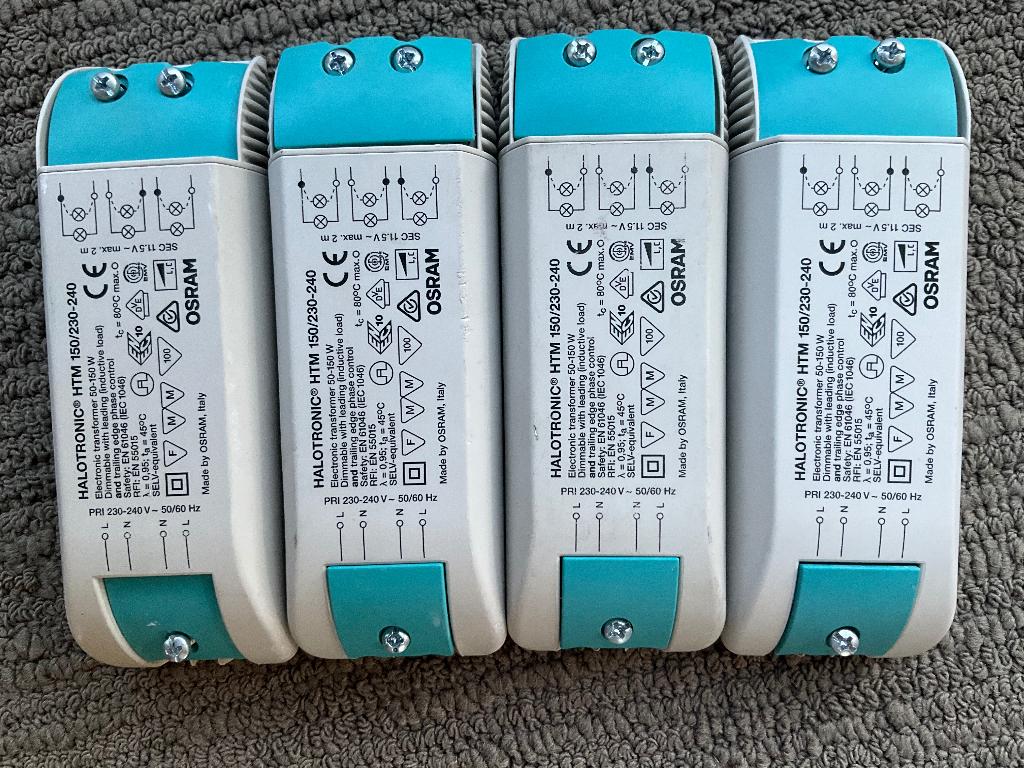 Transformator 220V-12V inbouw elektrisch, Doe-het-zelf en Verbouw, Ophalen of Verzenden, Gebruikt, Schakelaar