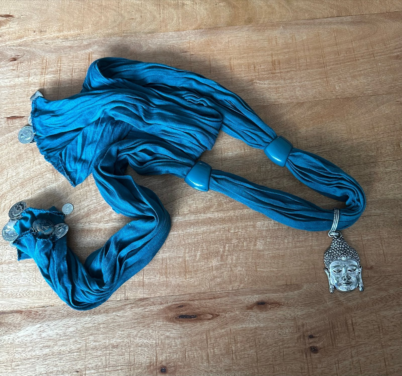 Boeddha sjaal turquoise met munten, Ophalen of Verzenden, Zo goed als nieuw, Maat 46/48 (XL) of groter, Sjaal