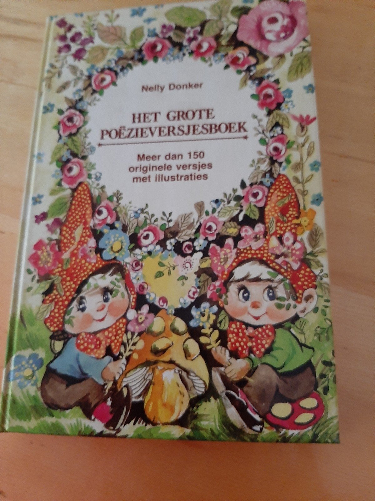 Het Grote Poëzieversjesboek, Boeken, Nelly Donker, Verzenden, Zo goed als nieuw, Overige onderwerpen