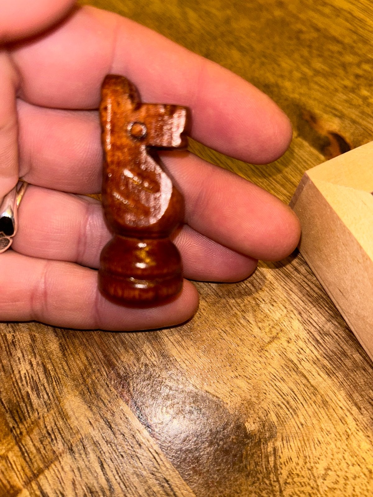 Vintage Schaak- en Backgammonspel in luxe houten kist, Een of twee spelers, Ophalen of Verzenden, Zo goed als nieuw, Reisspel