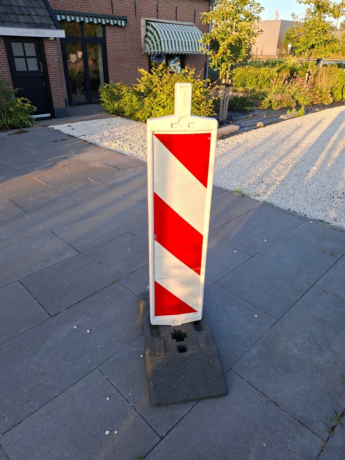 3x Verkeerspaal met voet - Afzetpaal - Wegafzetting, Ophalen, Gebruikt