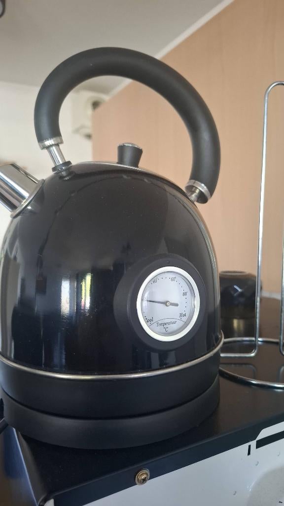 nieuwe elektrische waterkoker, Witgoed en Apparatuur, Waterkokers, 1 tot 2 liter, Ophalen of Verzenden, Nieuw, Draadloos