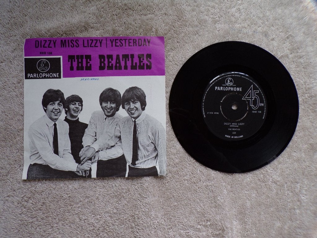 The Beatles - dizzy miss lizzy / yesterday  ( sixties ), Cd's en Dvd's, Vinyl Singles, Fotohoes, Verzenden, Gebruikt, Pop