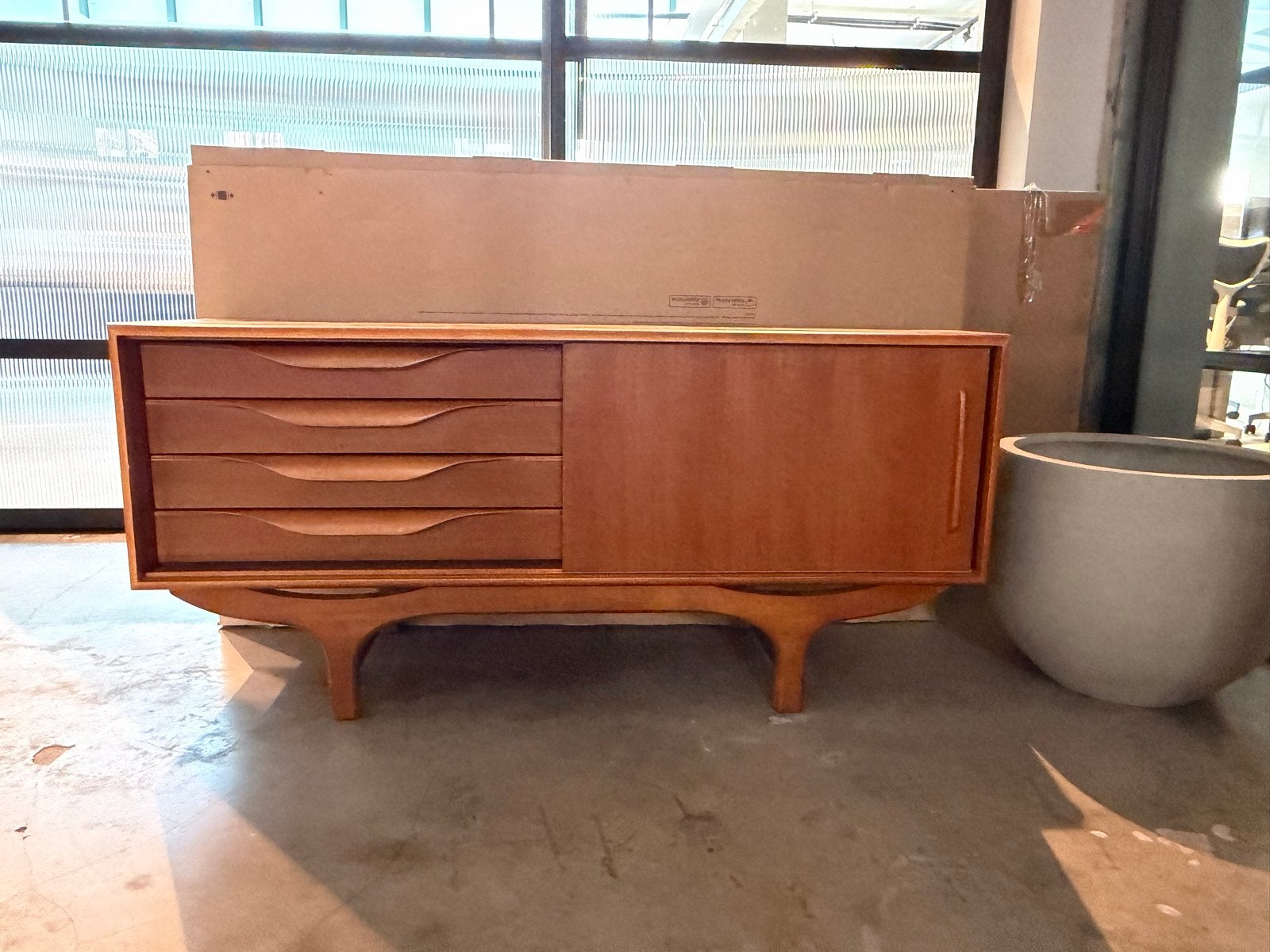 Eikenhouten dressoir met lades en deuren, 100 tot 150 cm, Eikenhout, Ophalen of Verzenden, Zo goed als nieuw