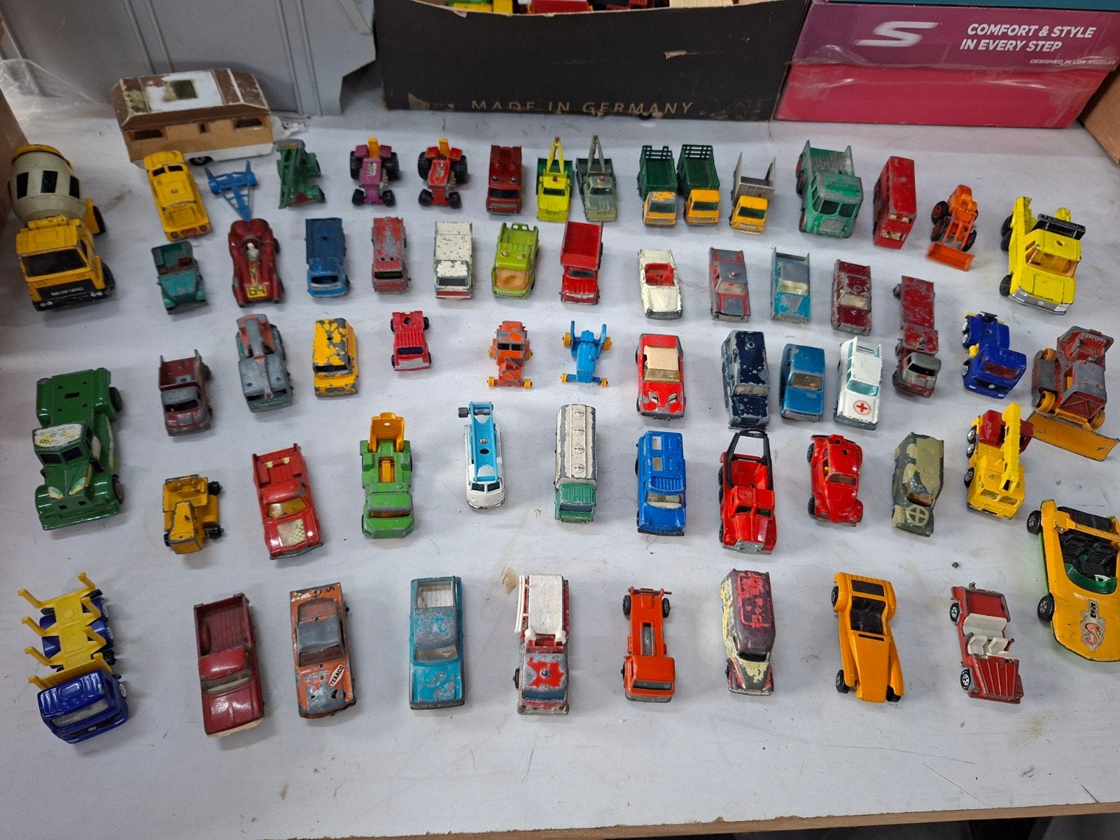 oude autootjes, gehavend matchbox lesney siku majorette, Ophalen of Verzenden, Gebruikt, Auto, Overige merken