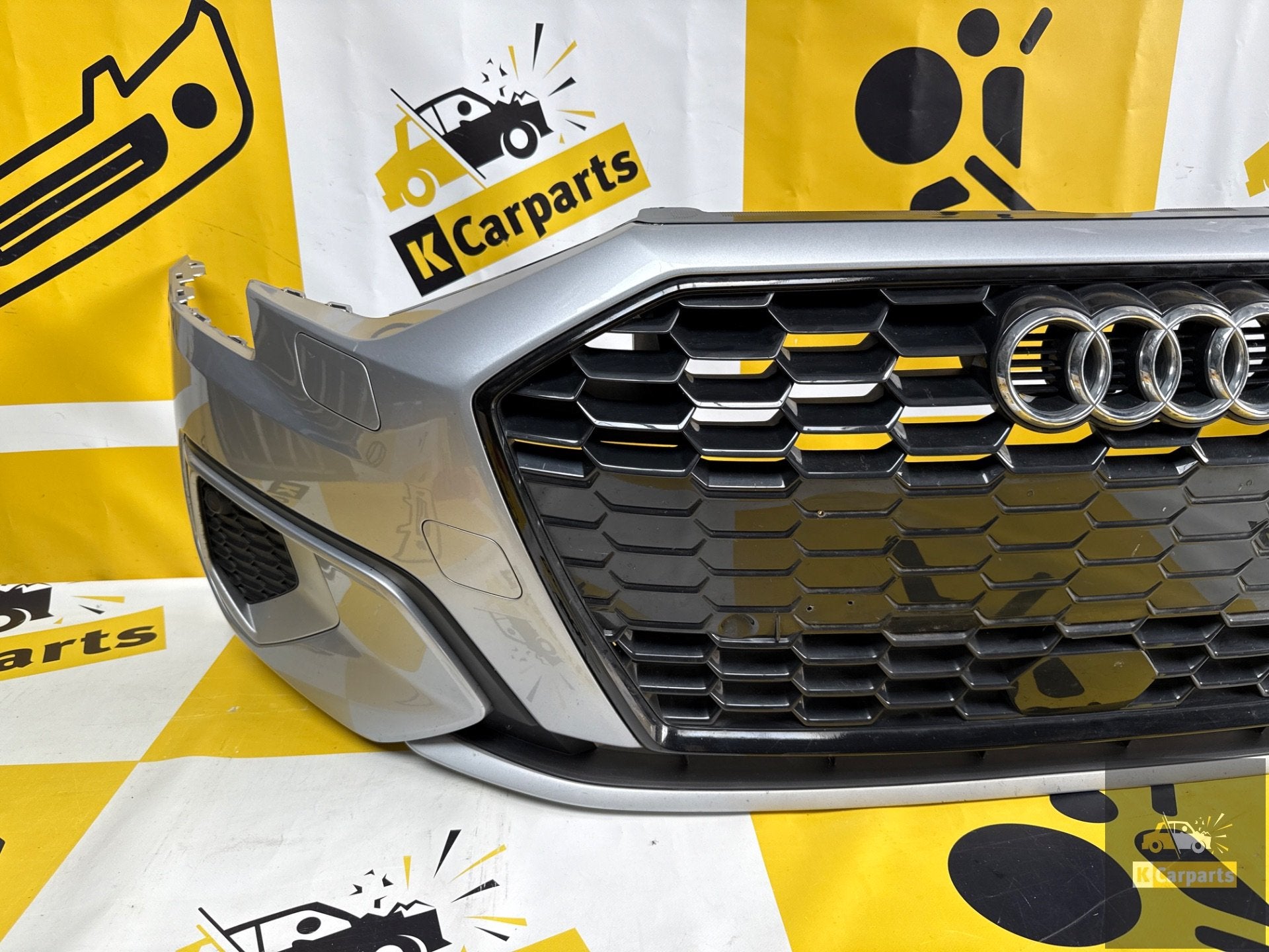 Voorbumper Audi A3 8Y Compleet Bumper pdc 8Y0807437, Auto-onderdelen, Info@fabrikant.eu, Bumper, Fabrikant BV, Gebruikt