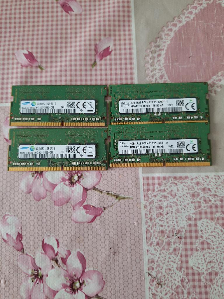 4GB PC4/DDR4-2133T (laptop geheugen) €10,00 Per Stuk, Ophalen, DDR4, Zo goed als nieuw, 2133T
