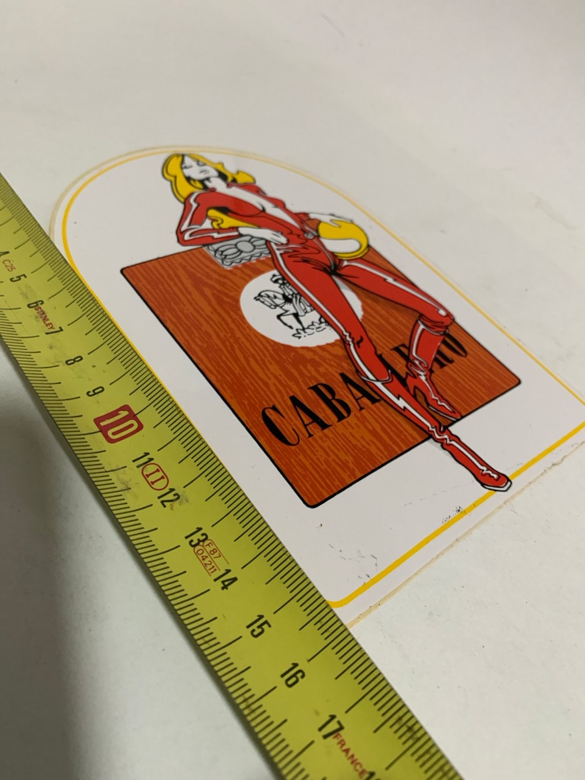 Vintage Caballero Sticker - Pin-up Girl in race-overall, Ophalen of Verzenden, Nieuw, Reclamebord