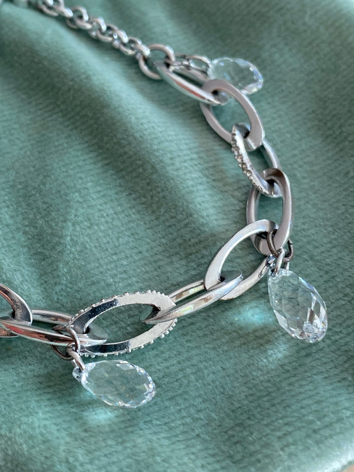 Swarovski armband met kristallen bedels, Overige materialen, Ophalen of Verzenden, Zo goed als nieuw, Met bedels of kralen