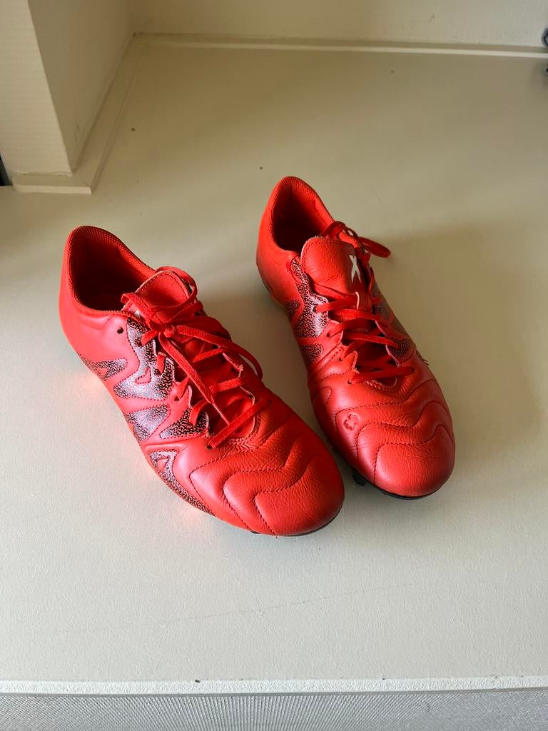 Addidas voetbal schoenen mt 46, Maat XS of kleiner, Ophalen, Zo goed als nieuw, Schoenen