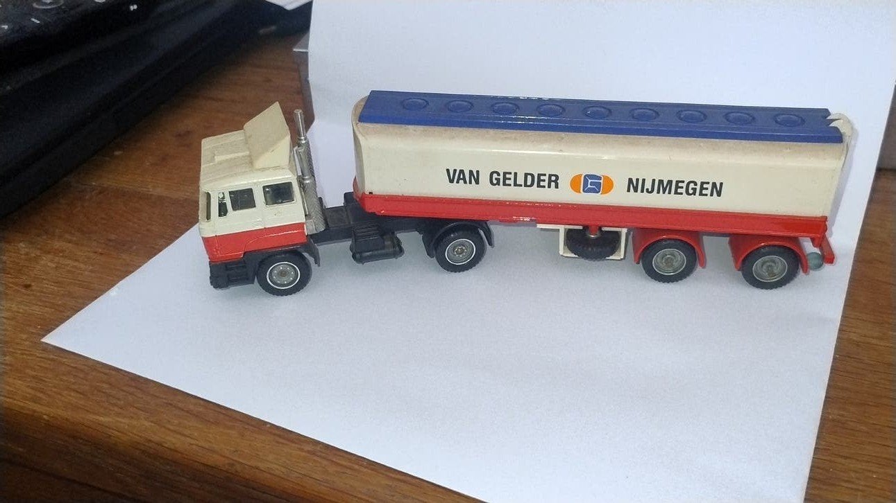 🔴 Solido DAF tankwagen van Gelder Nijmegen, Ophalen of Verzenden, Zo goed als nieuw, Bus of Vrachtwagen