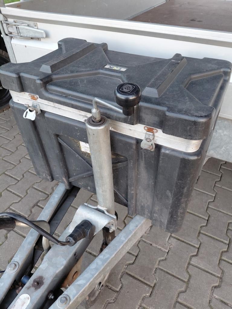 Opbergbox / disselkist / opbergkist / transportbox aanhanger, Ophalen