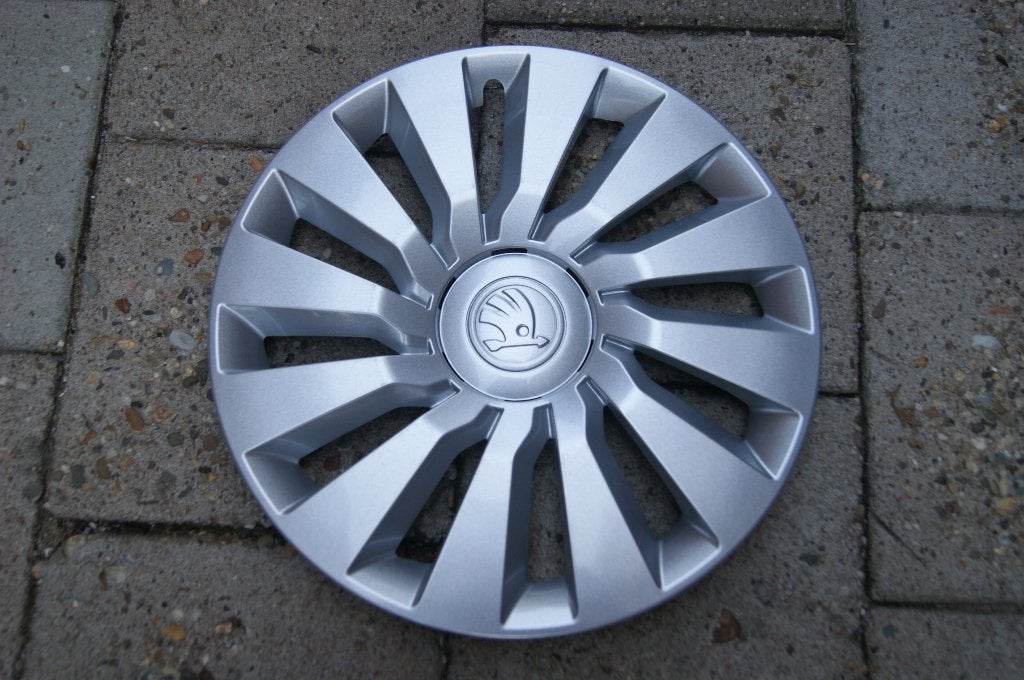 1 losse originele wieldop Skoda Octavia 16 inch (Model 1), Auto diversen, Wieldoppen, Ophalen of Verzenden, Zo goed als nieuw