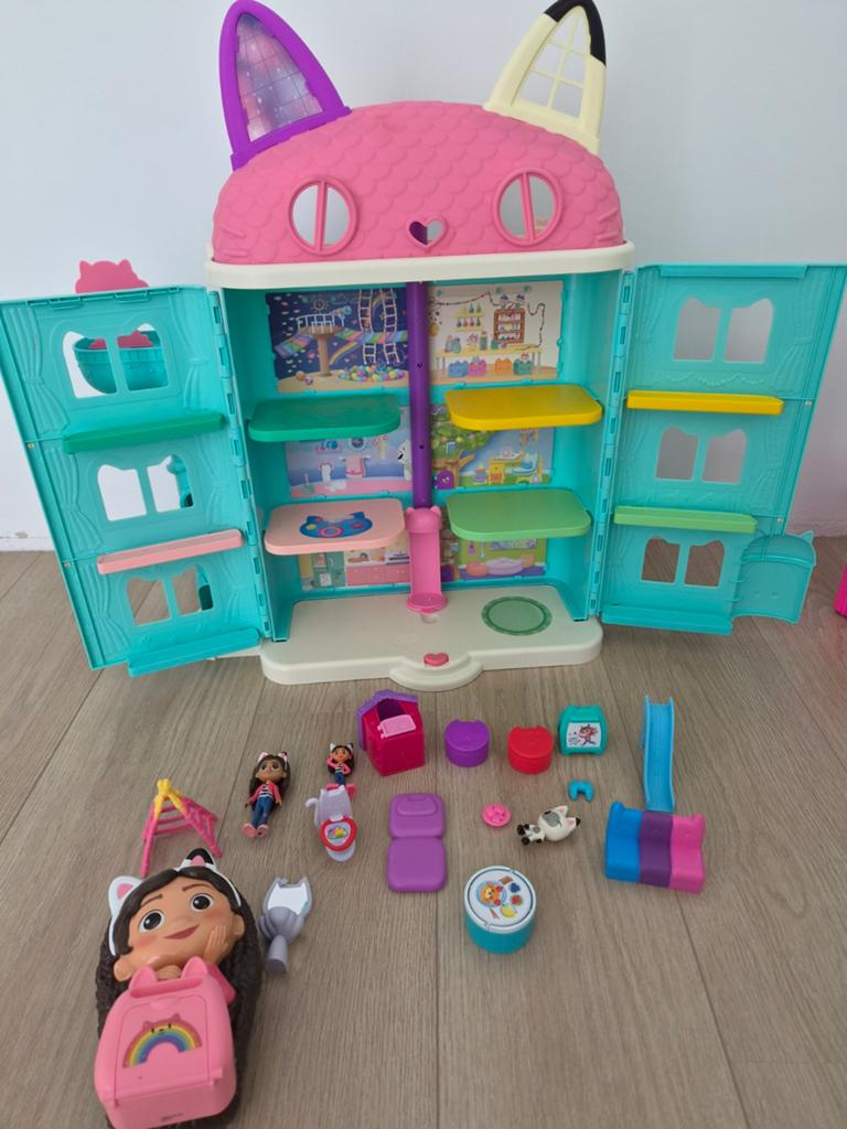 Gabby's Dollhouse Netflix + extra Gabby speeltjes, Ophalen, Zo goed als nieuw, Meisje