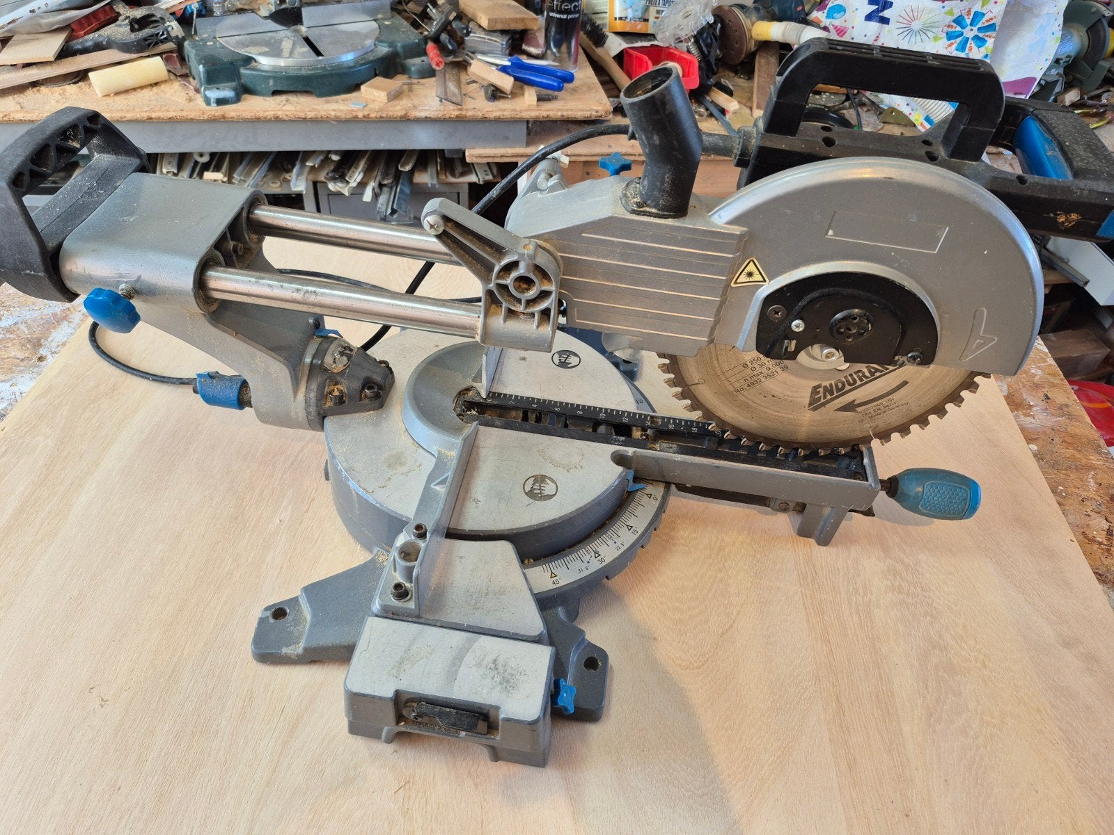 Gamma Afkortzaag AKZ-1800 - Krachtige Zaagmachine, Doe-het-zelf en Verbouw, Gereedschap | Zaagmachines, Gebruikt, 70 mm of meer