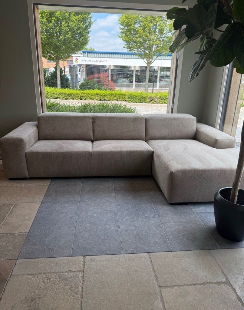 Foto 4 van Nieuw moderne Hoekbank in 3 kleuren! alleen nog hoek rechts.