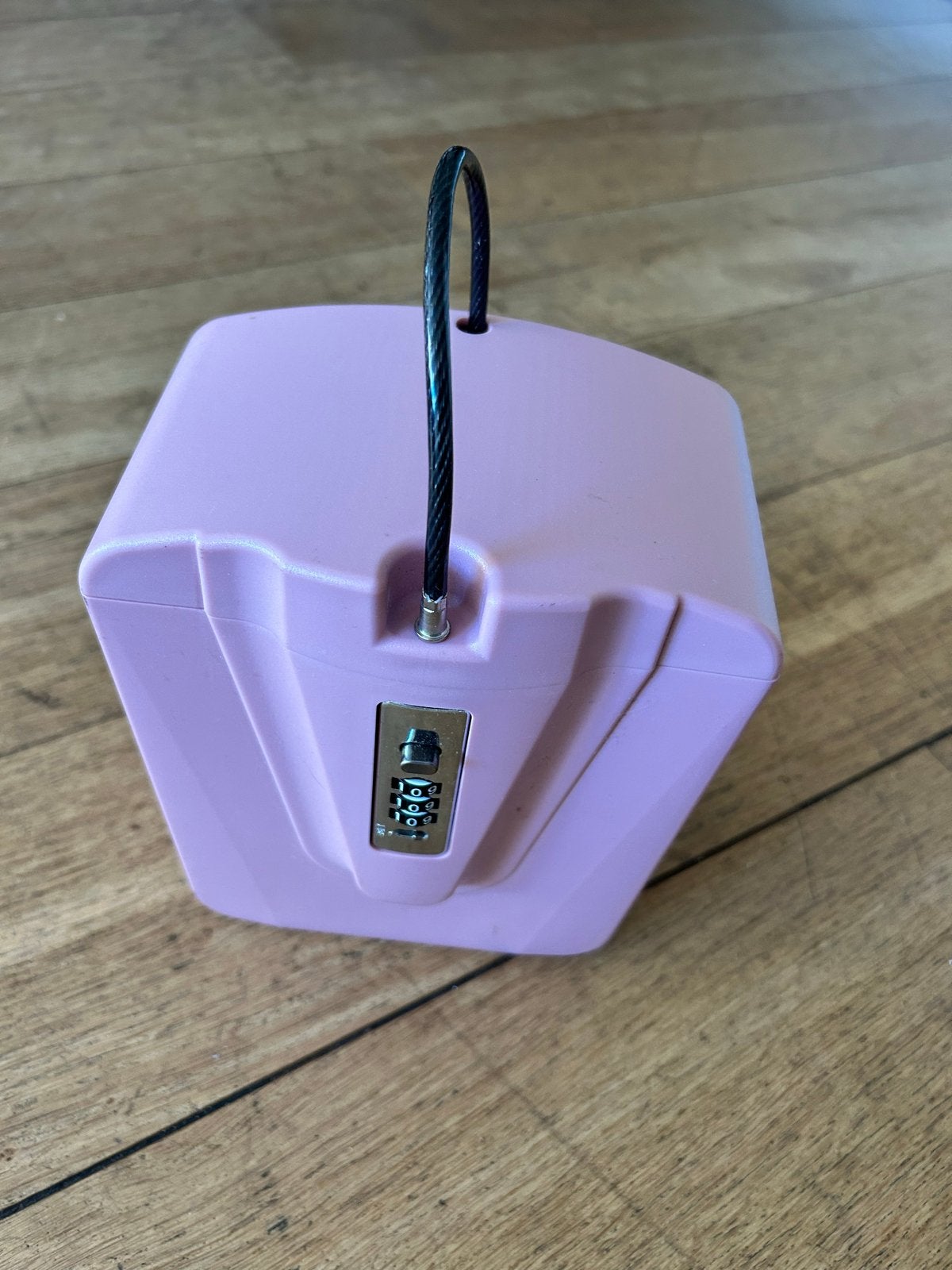 Roze kluisje met cijferslot en kabel, Ophalen of Verzenden, Zo goed als nieuw, Brandkast