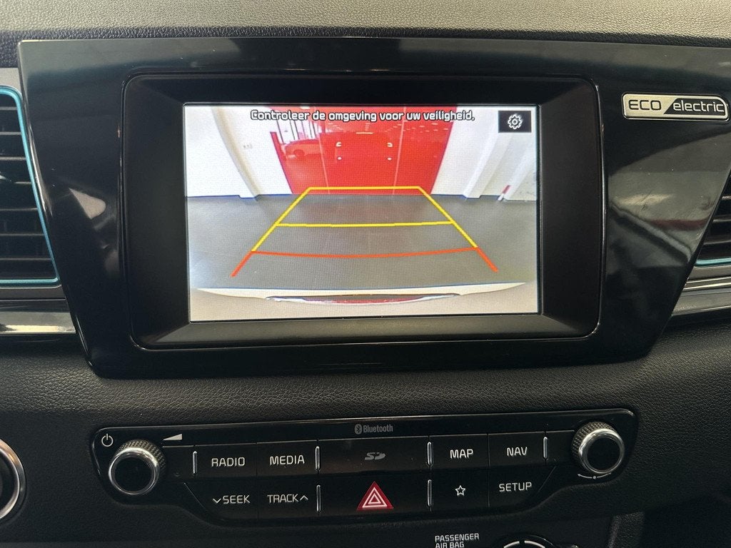 Kia e-Niro DynamicLine 64 kWh BTW auto , Volledig leder , St, Auto's, Gebruikt, 1712 kg, Leder en Stof, Wit
