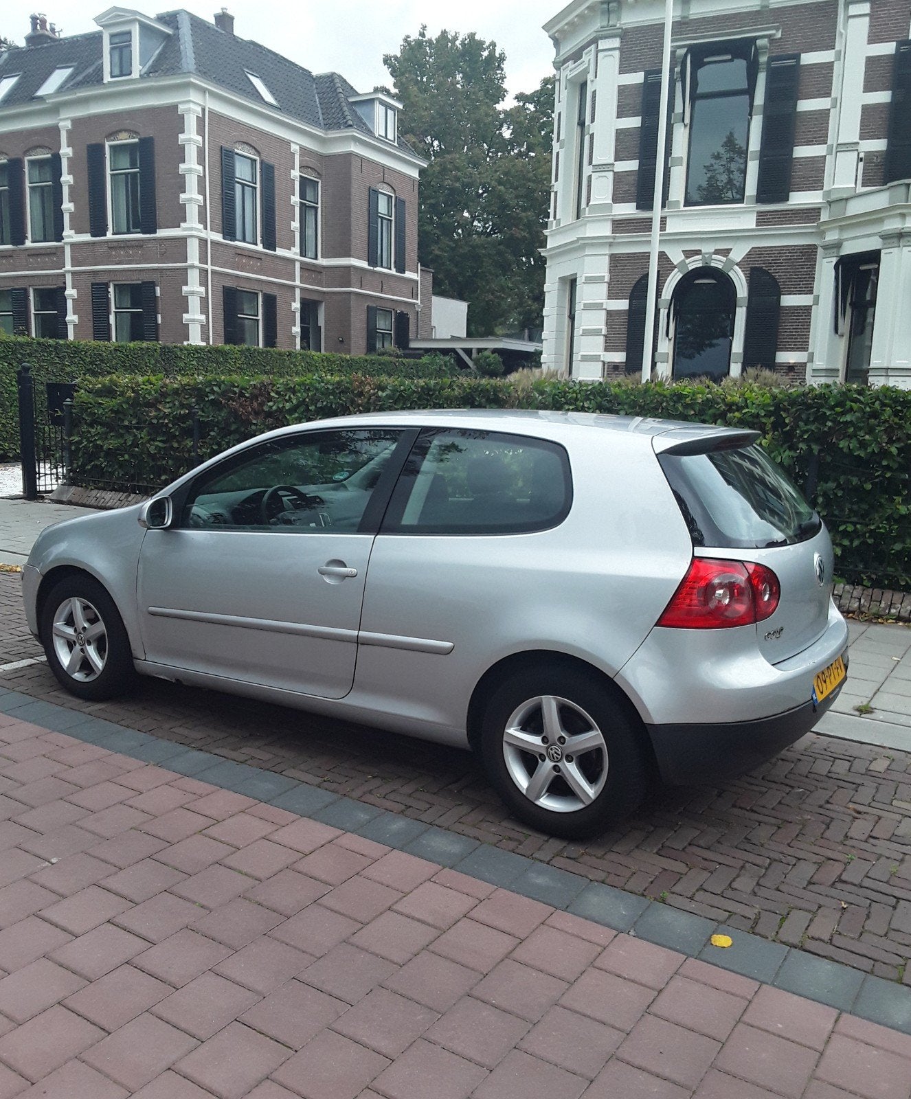 Volkswagen Golf 1.4 16V 55KW 3D 2004 Grijs, Auto's, Voorwielaandrijving, 74 pk, 4 cilinders, 610 kg