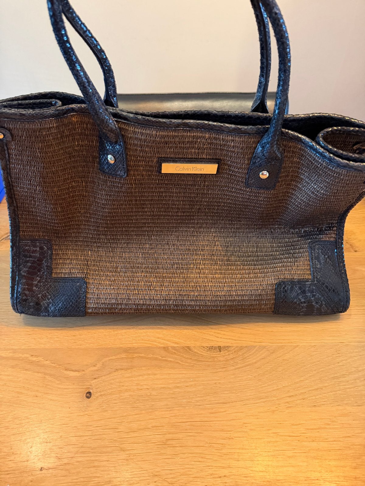 Calvin Klein tas met bronzen binnenkant, Sieraden, Tassen en Uiterlijk, Tassen | Damestassen, Ophalen of Verzenden, Nieuw, Bruin