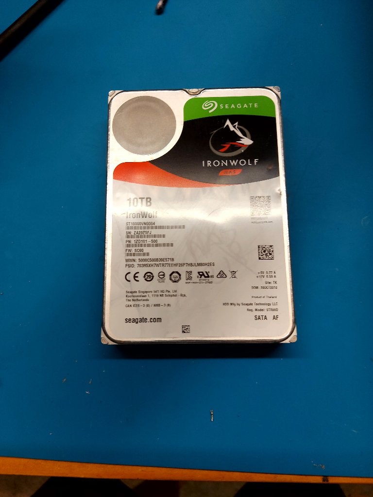 10tb seagate ironwolf nas hardeschijf (verkoop als ongetest), Computers en Software, Harde schijven, Ophalen, Intern, Gebruikt