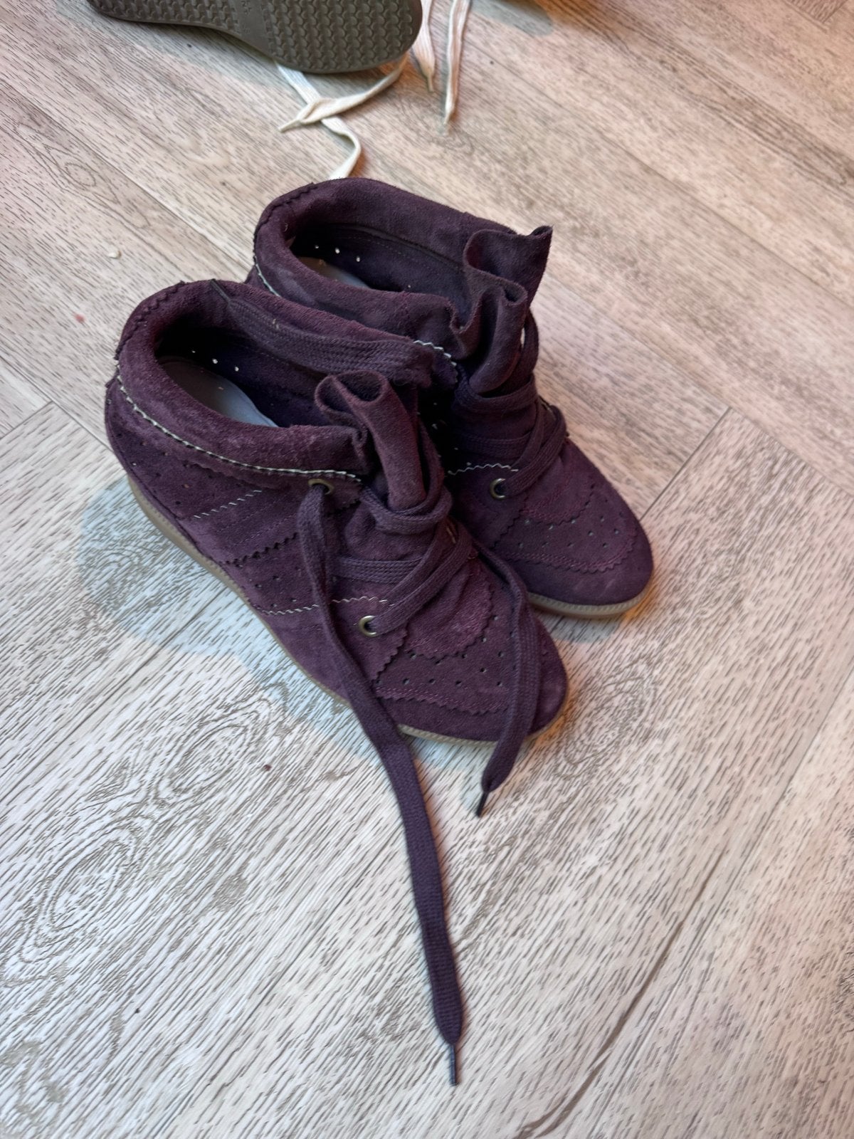 Isabel Marant Bobby sneakers plum - maat 39, Overige kleuren, Ophalen of Verzenden, Sneakers of Gympen, Gedragen
