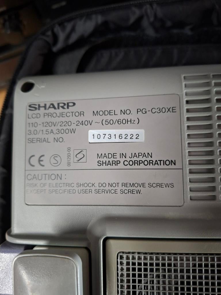 Sharp beamer, Ophalen of Verzenden, Gebruikt, Overige resoluties, Sharp