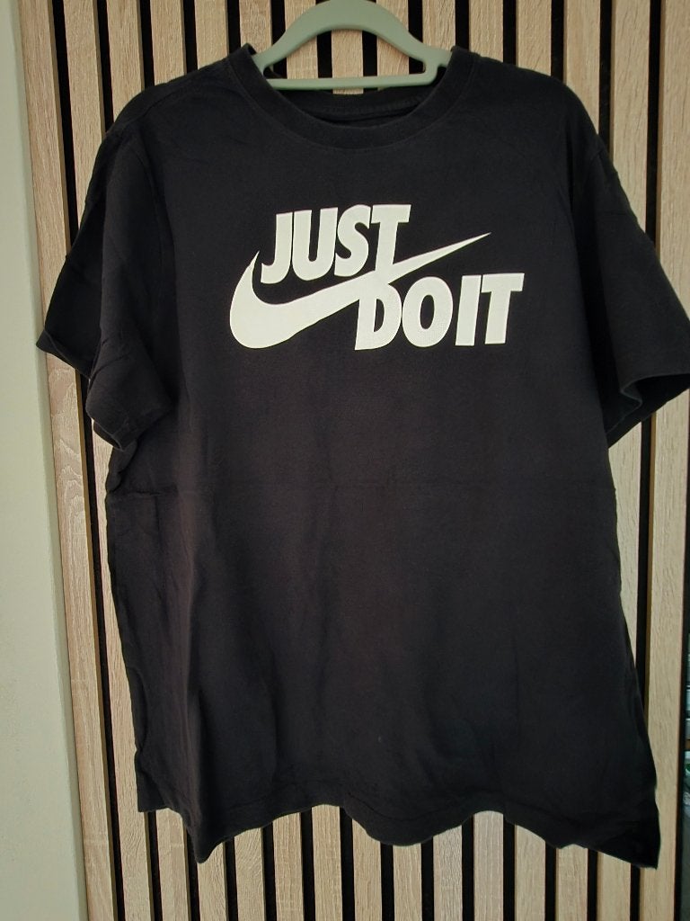 Vintage stijl t-shirt, Kleding | Heren, T-shirts, Zwart, Nike, Ophalen of Verzenden, Zo goed als nieuw