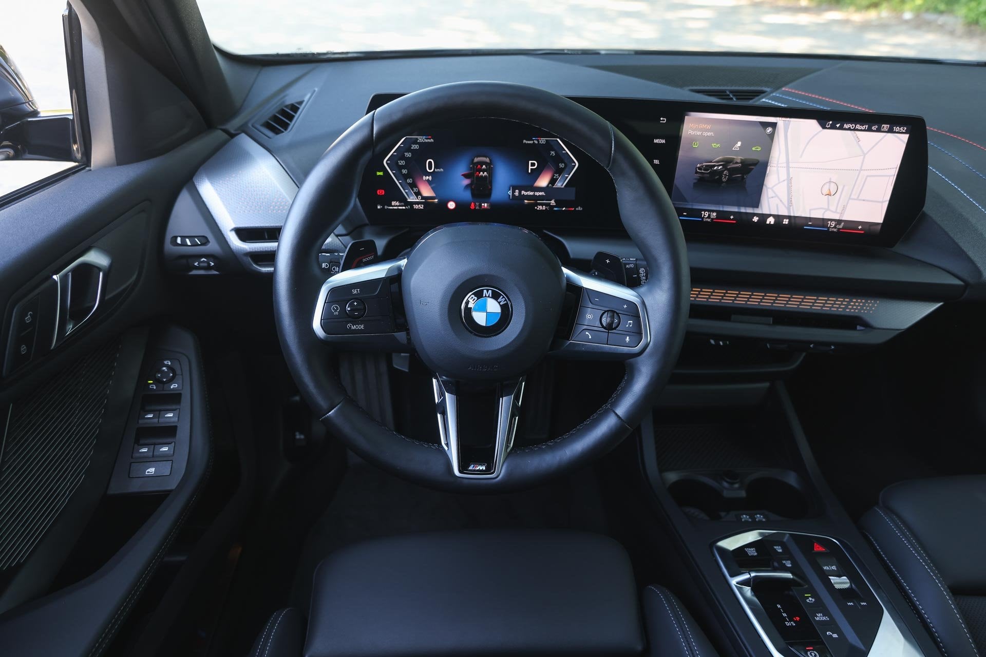 BMW 1 Serie 120 M Sport Automaat / Sportstoelen / M Adaptief, Auto's, Gebruikt, 156 pk, Met garantie (alle), Parkeercamera