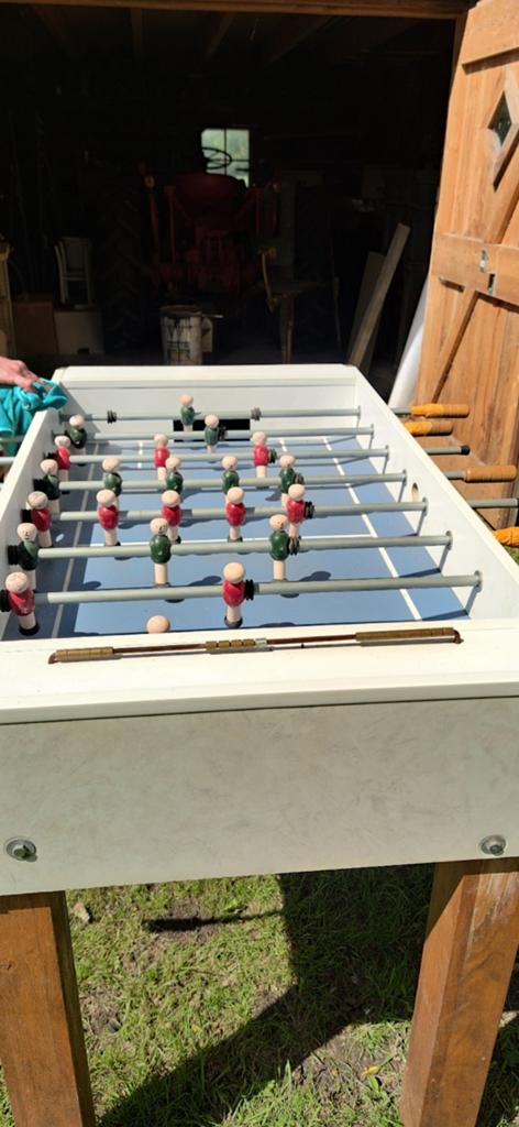 Degelijke voetbaltafel voor uren speelplezier, Kinderen en Baby's, Speelgoed | Voetbaltafels, Ophalen, Gebruikt