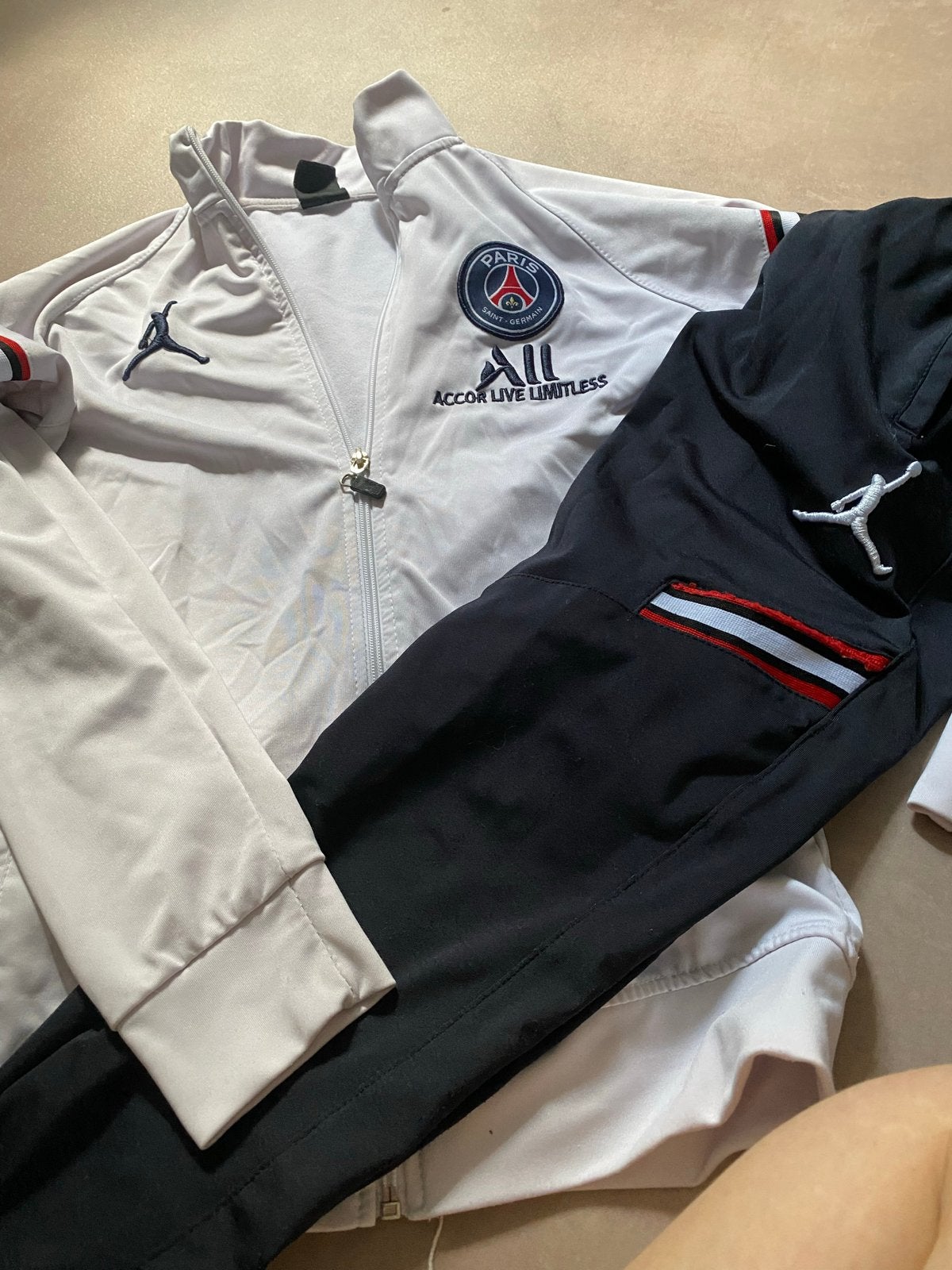 PSG Jordan trainingspak met defecte broek, Ophalen of Verzenden, Jongen of Meisje