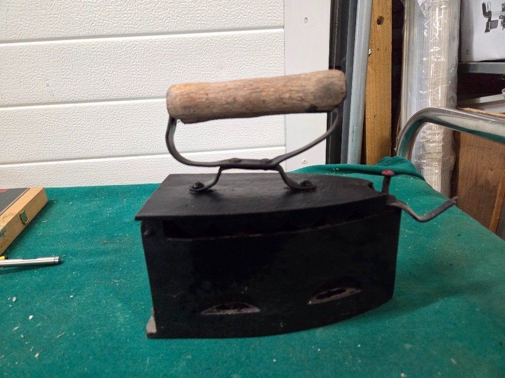 gietijzeren strijkbout antiek, Ophalen of Verzenden, 'T Olde Gre-j, Info@toldegrej.nl, Endepoelstraat 20f Didam