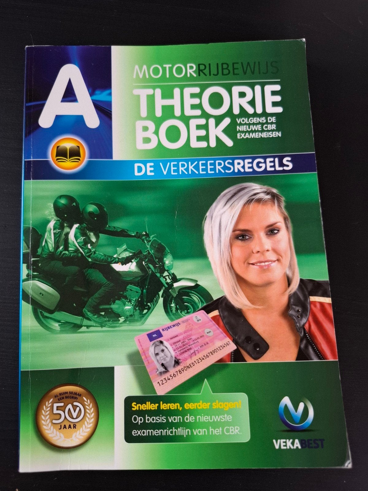 Motorrijbewijs Theorieboek A - VekaBest, Boeken, Ophalen of Verzenden, Zo goed als nieuw, Overige niveaus, VekaBest