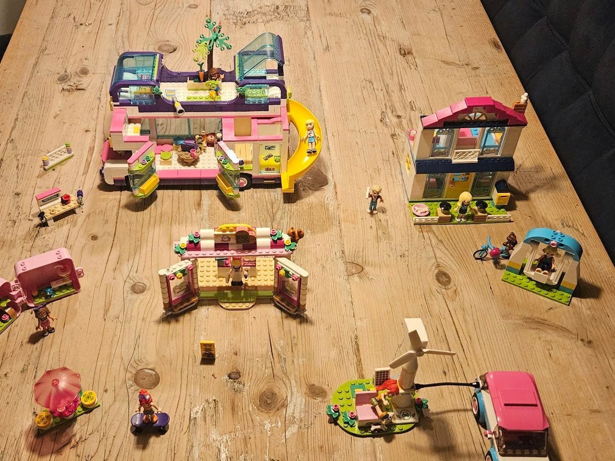 Lego Friends meerdere sets - Compleet en in zeer goede staat, Ophalen of Verzenden, Zo goed als nieuw, Overige merken