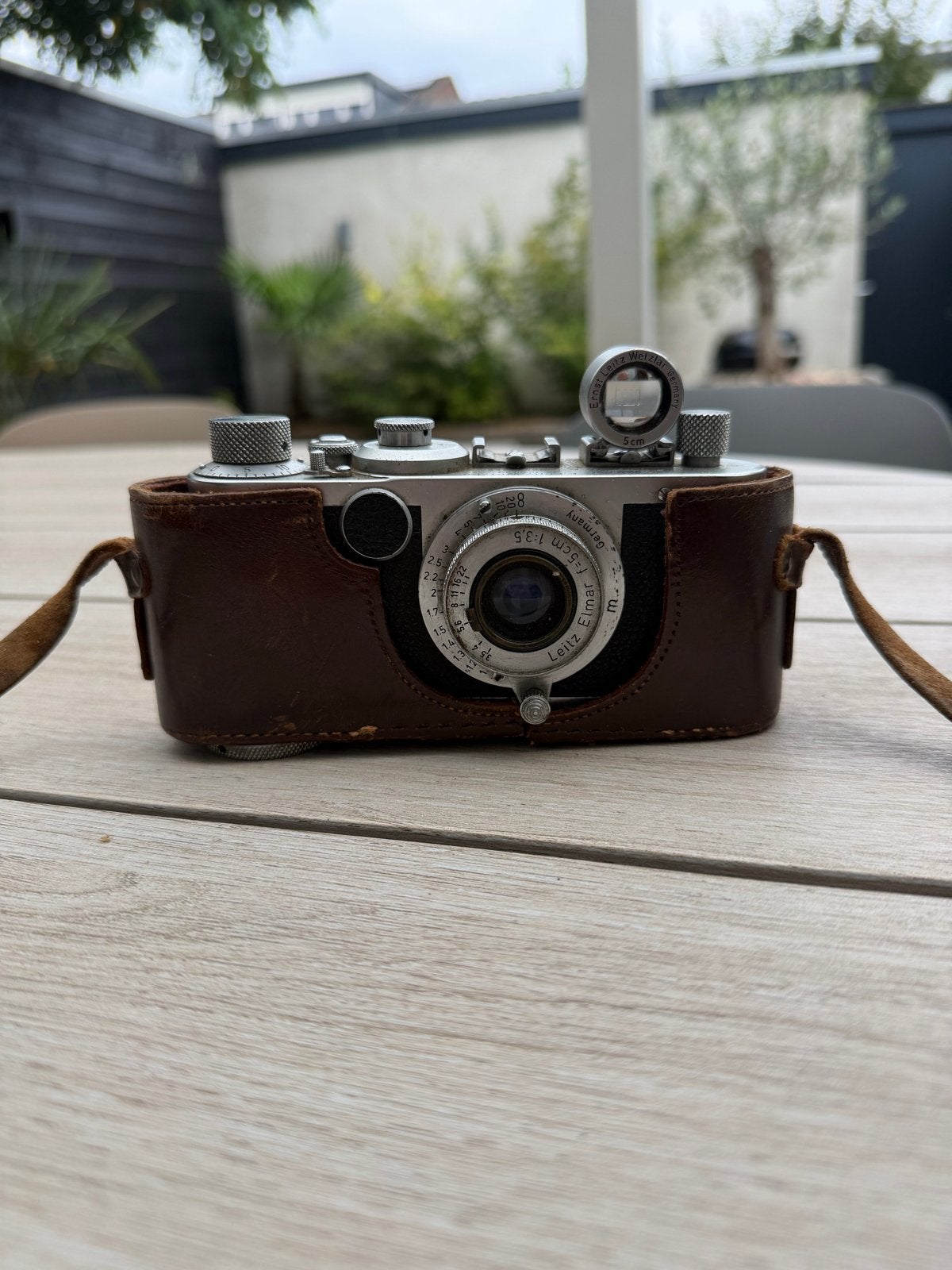 Vintage Leica E. Leitz Wetzlar camera met leren hoes, Ophalen, Gebruikt, Compact, Leica